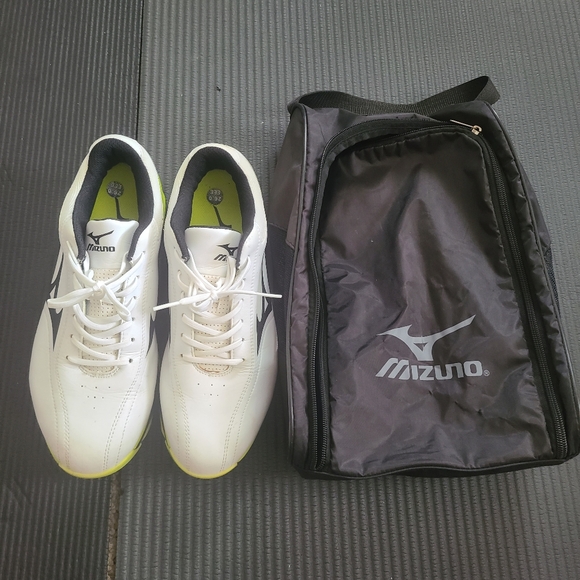 Mizuno Golf shoes(Men 9 US, Women 7.5 US) - Picture 6 of 7